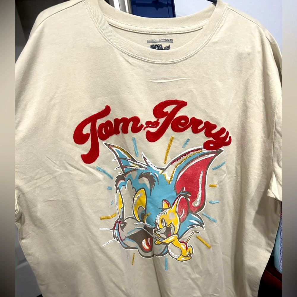 Tom and Jerry Graphic T-Shirt